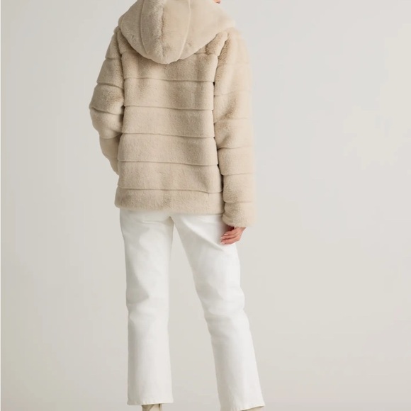Quince Plush Faux Fur Jacket in Cream - Picture 5 of 6